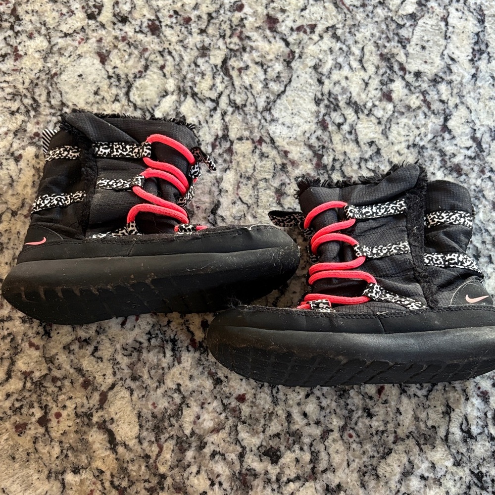 Nike Toddler  Rosherun Hi Sneakerboots - Picture 2 of 12